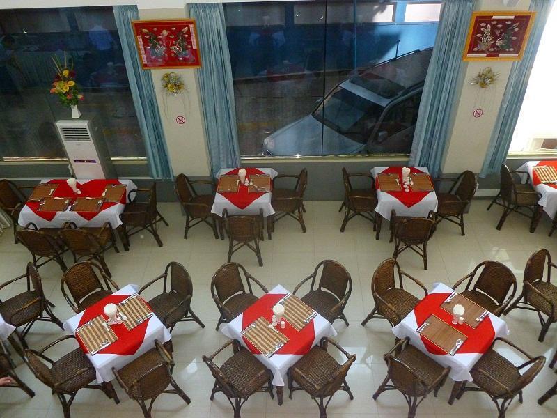 Diamond Crown Hotel Gyogon Екстер'єр фото
