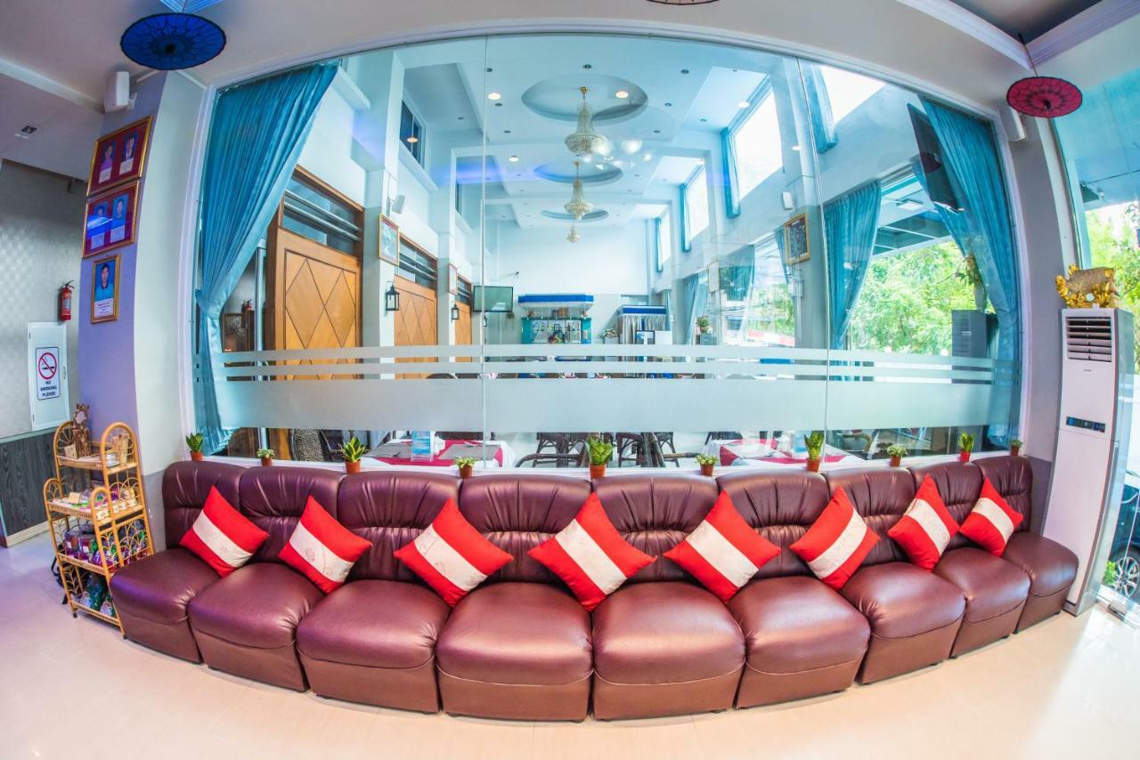 Diamond Crown Hotel Gyogon Екстер'єр фото