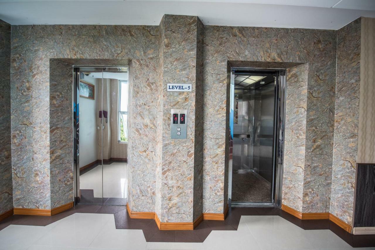 Diamond Crown Hotel Gyogon Екстер'єр фото