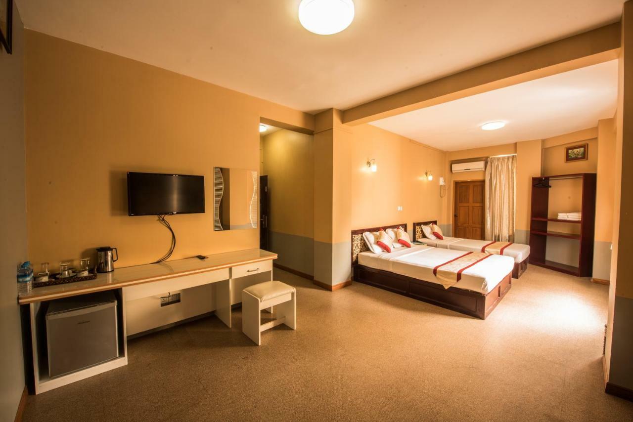 Diamond Crown Hotel Gyogon Екстер'єр фото