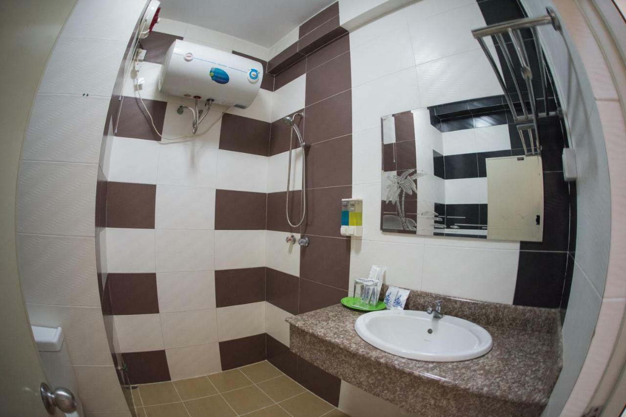 Diamond Crown Hotel Gyogon Екстер'єр фото